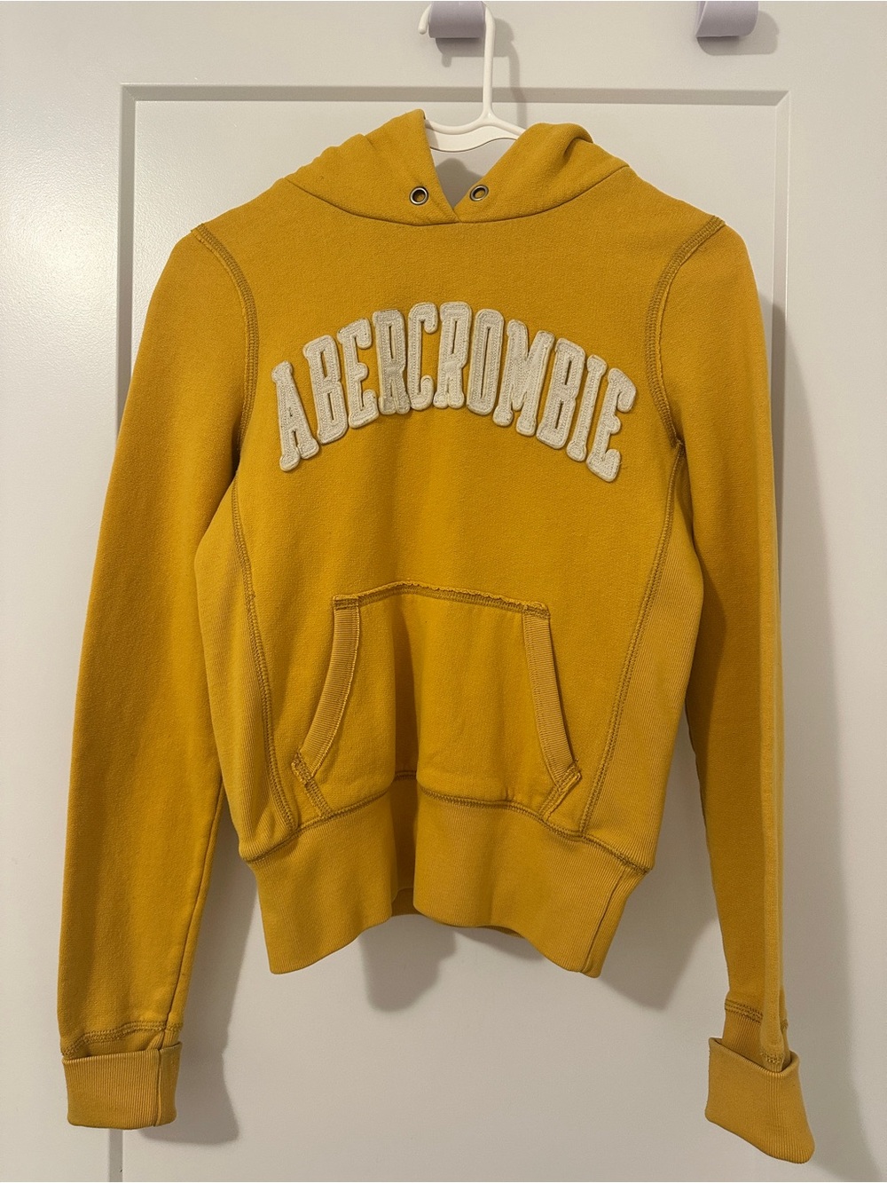 Vintage 2000’s Abercrombie & Fitch Mustard Yellow Pullover Hoodie Size Small